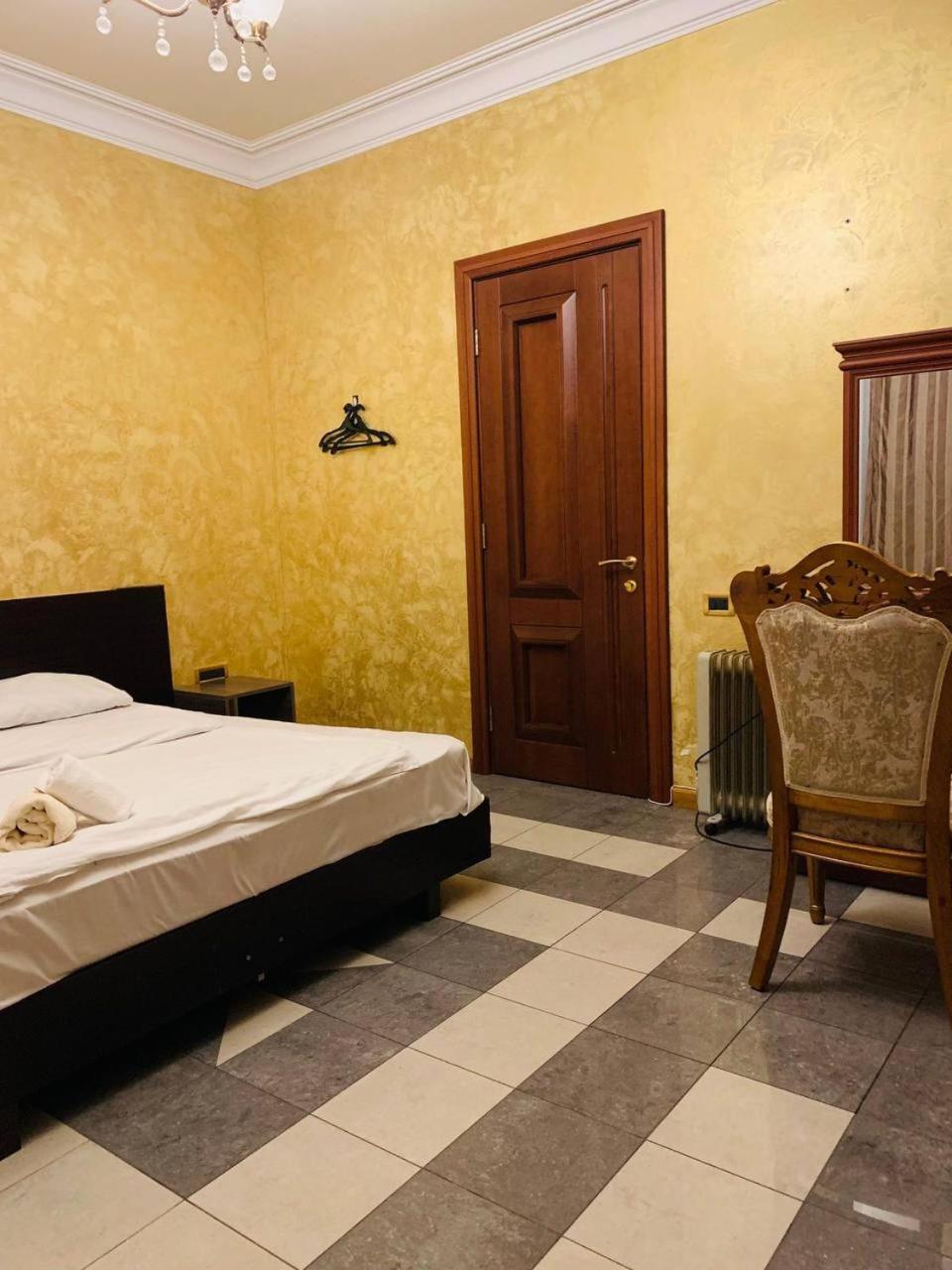 Centre Hotel-Hostel Erivan Dış mekan fotoğraf