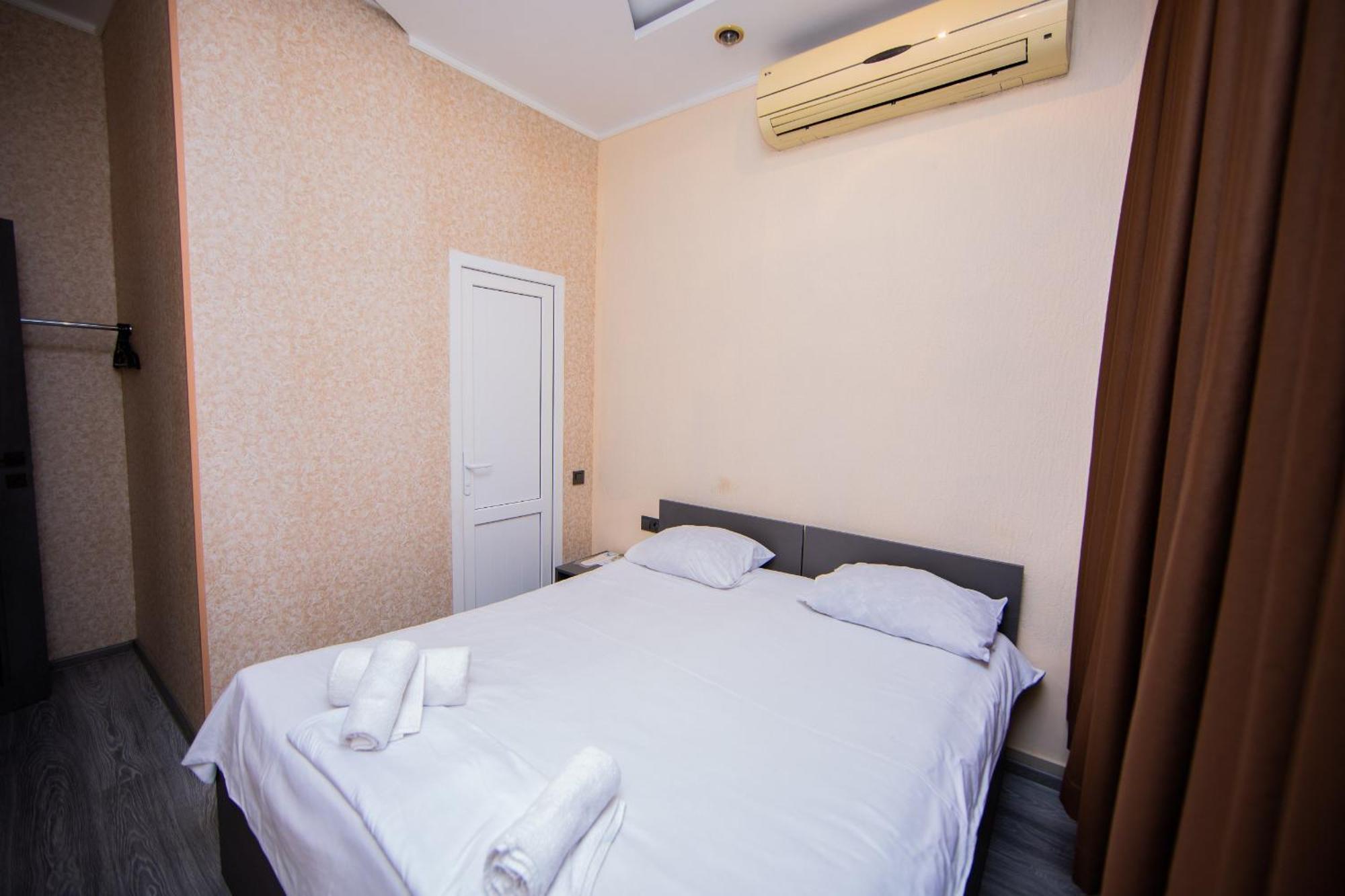 Centre Hotel-Hostel Erivan Dış mekan fotoğraf